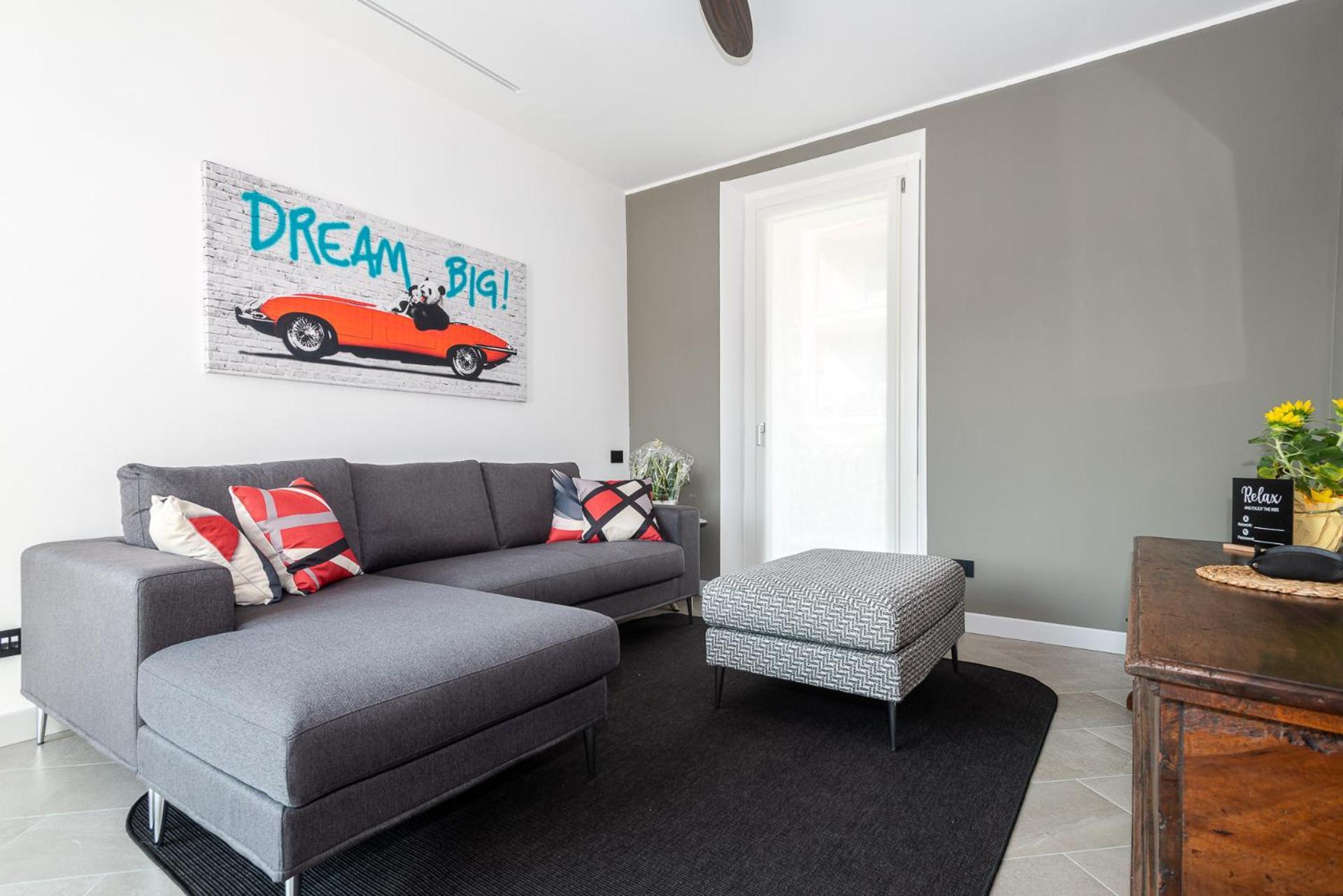 Mg House Luxury Apartment โกโม ภายนอก รูปภาพ