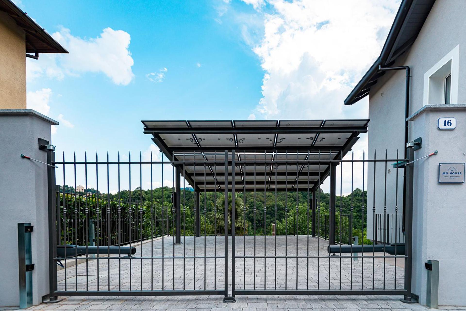 Mg House Luxury Apartment โกโม ภายนอก รูปภาพ